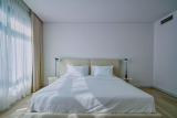Which Wayfair Platform Bed Is Best for a Small Bedroom?